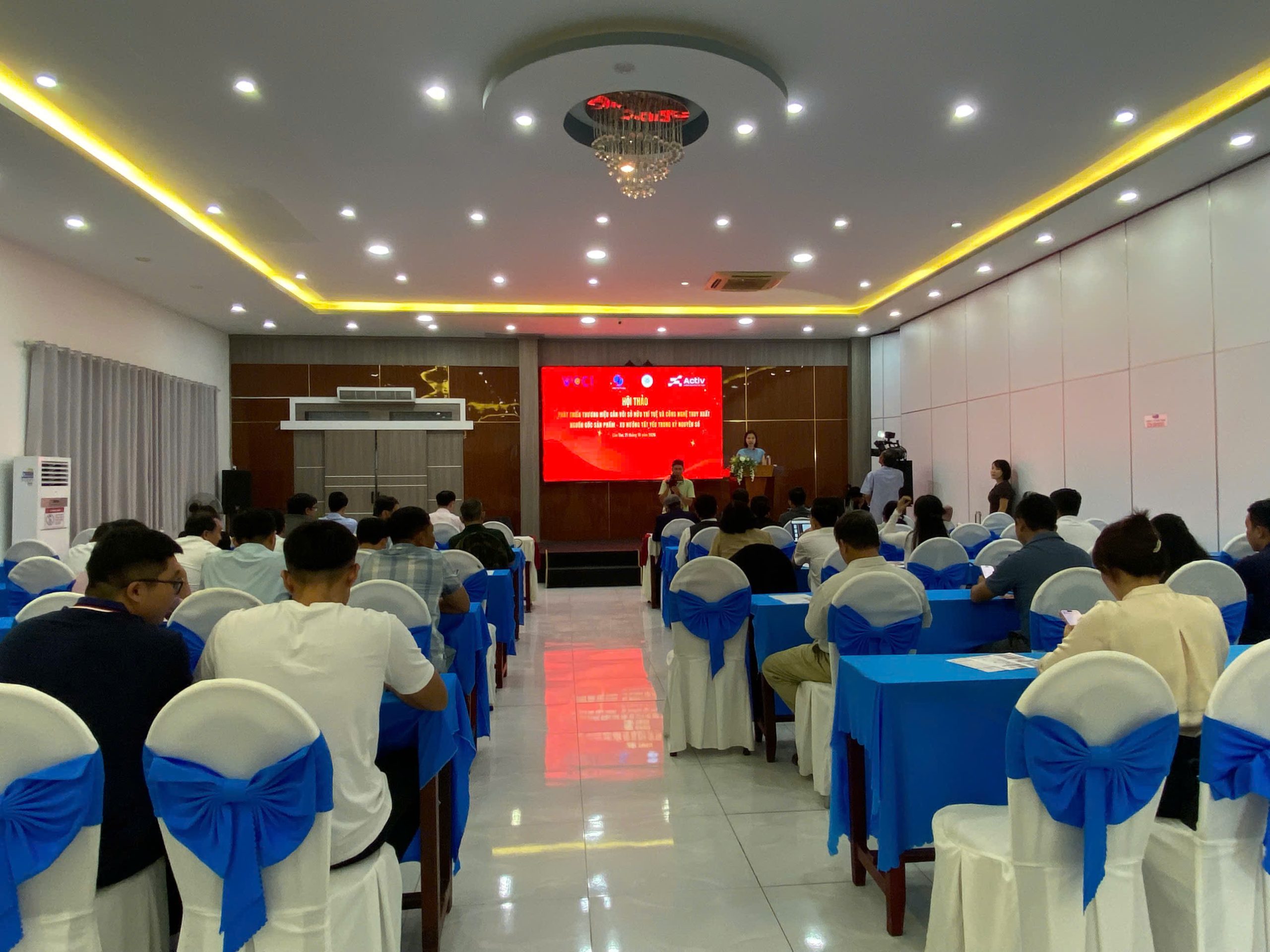 Toàn cảnh hội thảo tại Cần Thơ