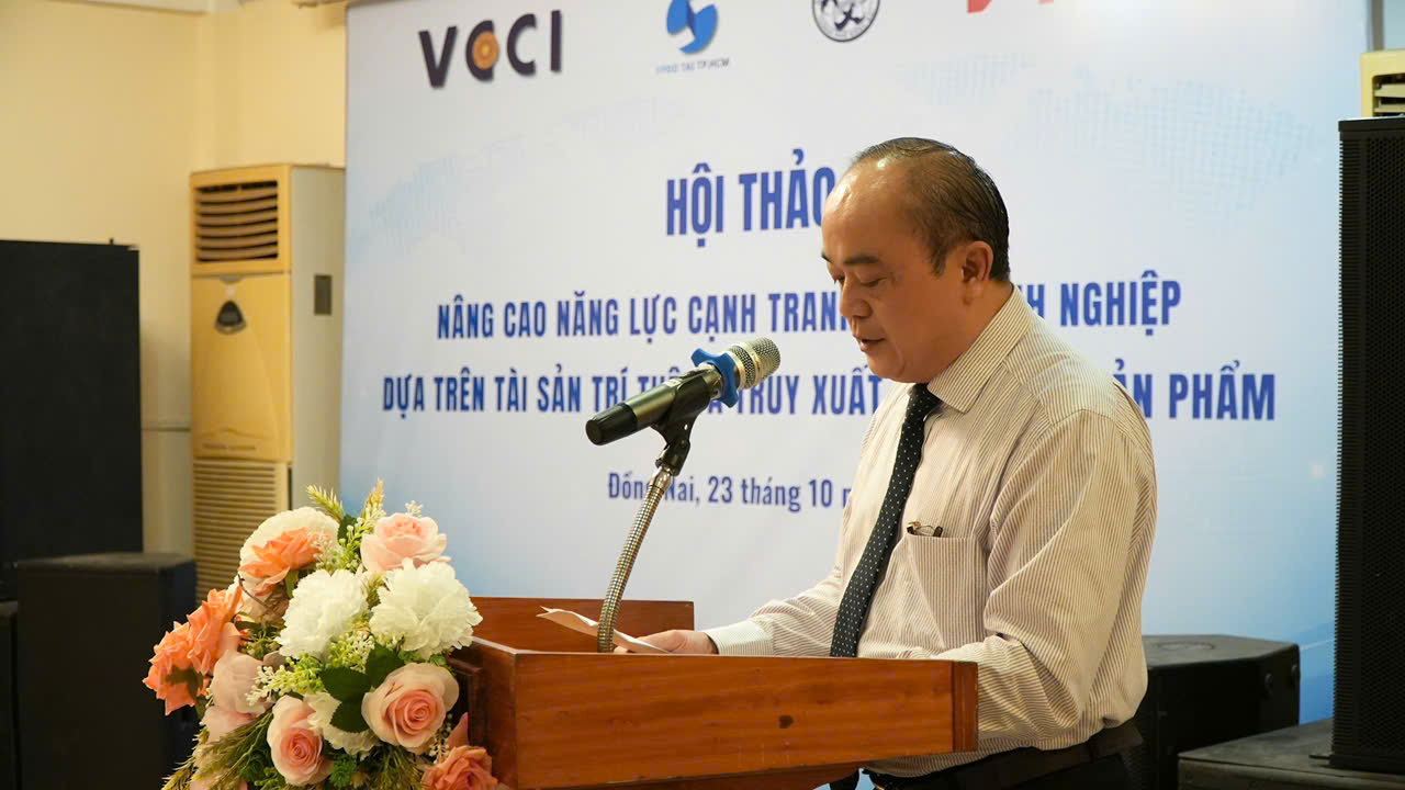 Ông Võ Hoàng Khai - Phó Giám đốc Sở Khoa học và Công nghệ tỉnh Đồng Nai phát biểu tại hội thảo