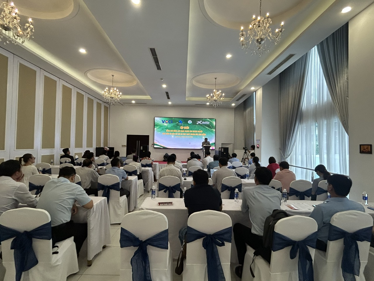 Toàn cảnh không gian chương trình tập huấn tại Vĩnh Long